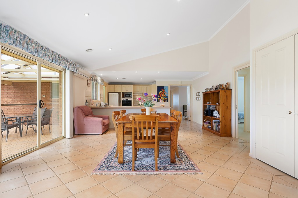 40 Amana Circuit, Orange NSW 2800 - photo 6