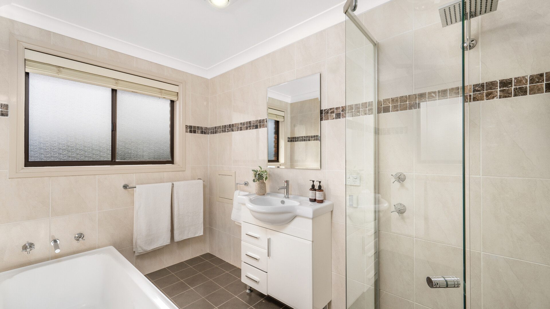 3 Larry Dwyer Way, Orange NSW 2800 - photo 16