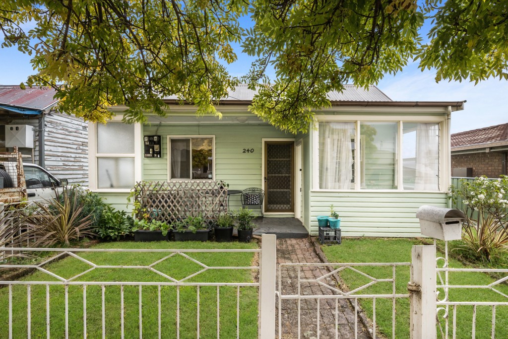 240 Byng Street, Orange NSW 2800 - photo 2