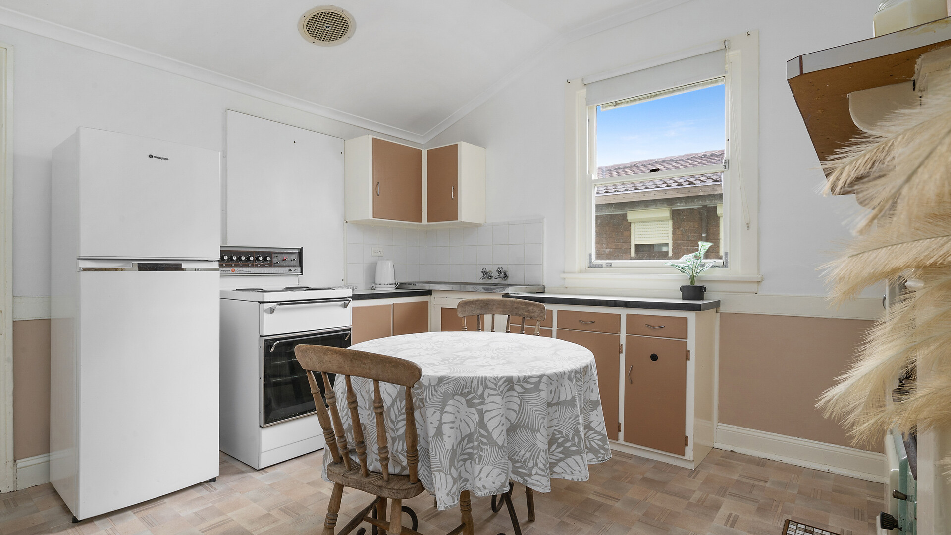 240 Byng Street, Orange NSW 2800 - photo 4