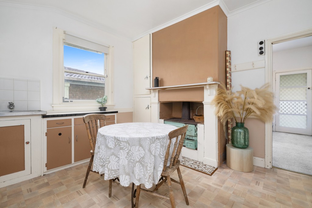 240 Byng Street, Orange NSW 2800 - photo 5