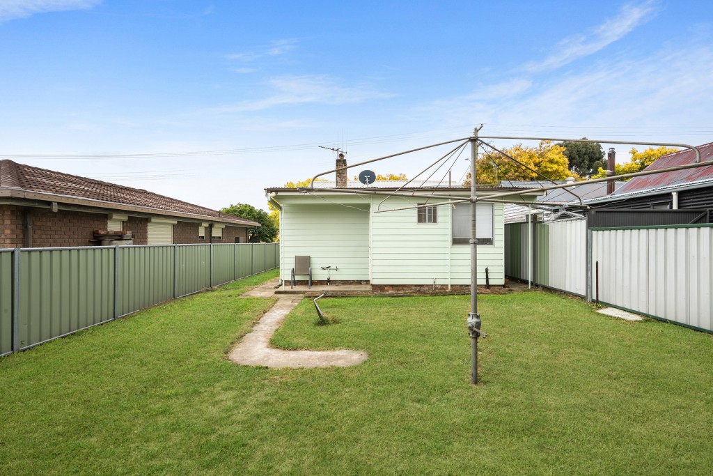 240 Byng Street, Orange NSW 2800 - photo 10