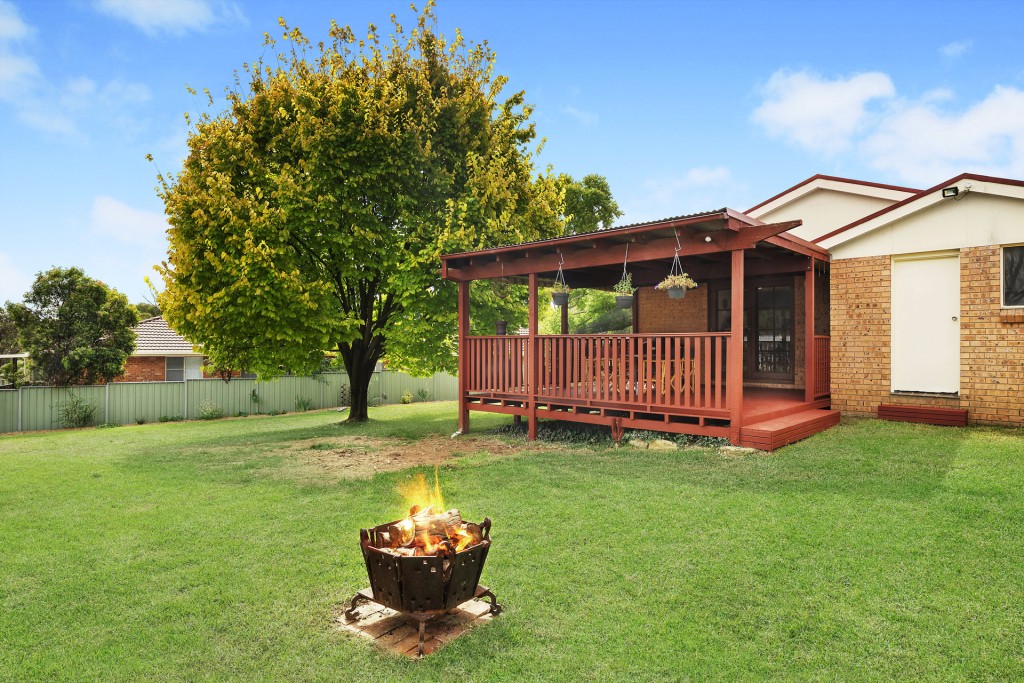11 Crinoline Street, Orange NSW 2800 - photo 6