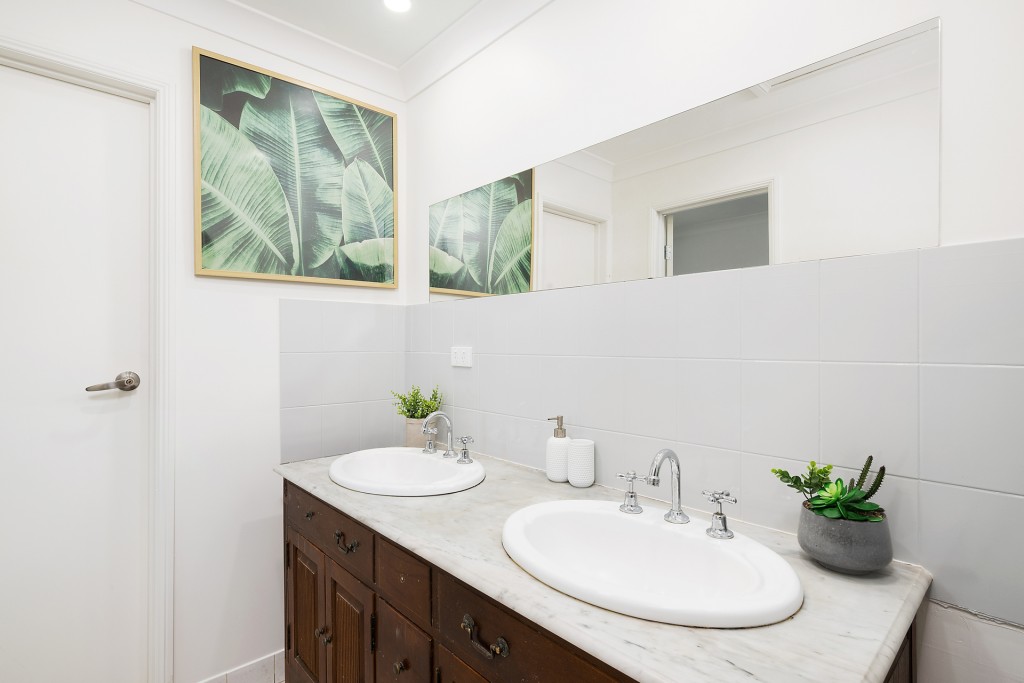 11 Crinoline Street, Orange NSW 2800 - photo 9