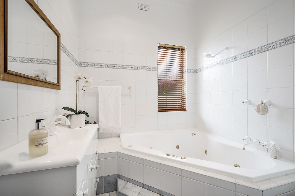 61 McLachlan Street, Orange NSW 2800 - photo 16