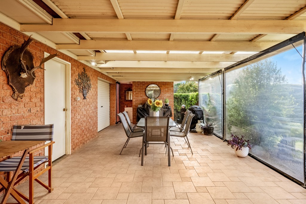 16 Palmer Street, Blayney NSW 2799 - photo 7