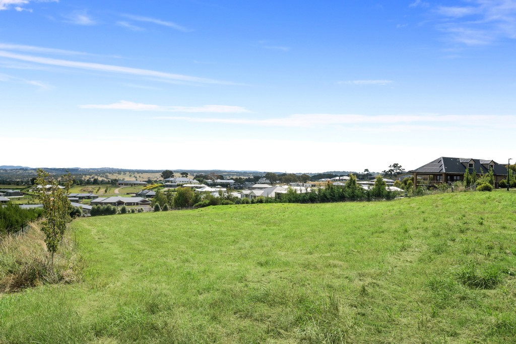 50 Silverdown Way, Orange NSW 2800 - photo 8