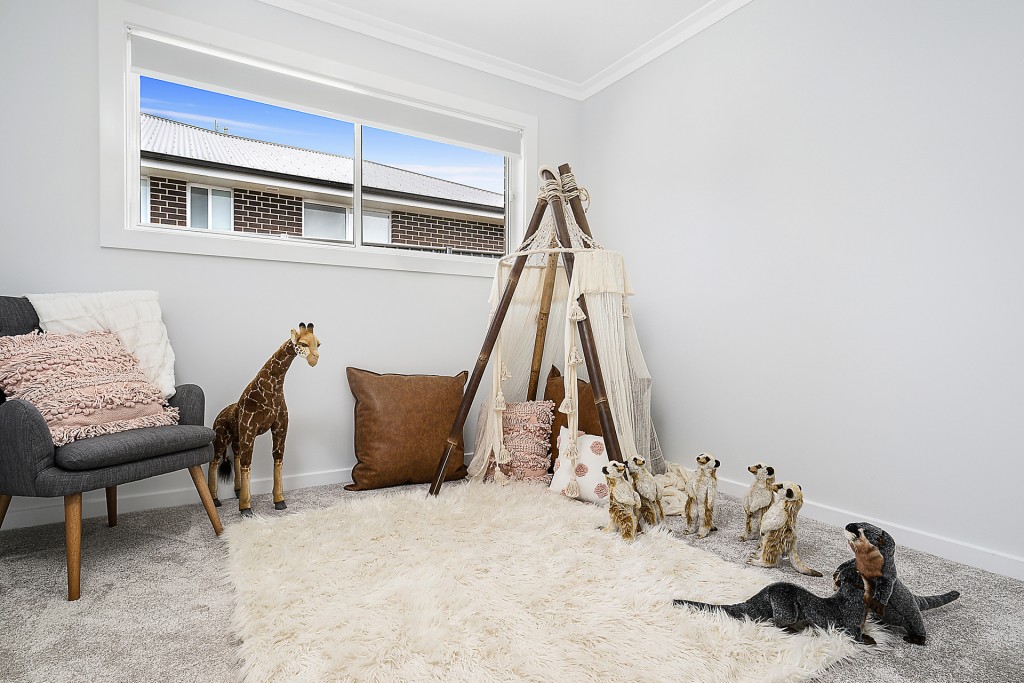 2 Hutchinson Close, Orange NSW 2800 - photo 12