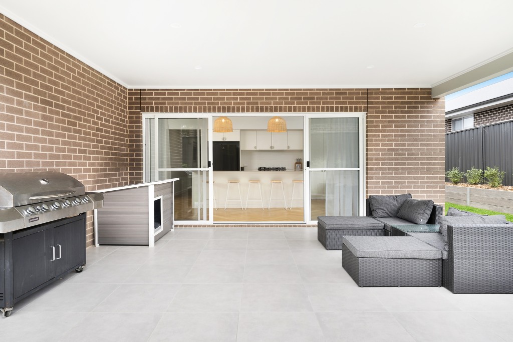 2 Hutchinson Close, Orange NSW 2800 - photo 16