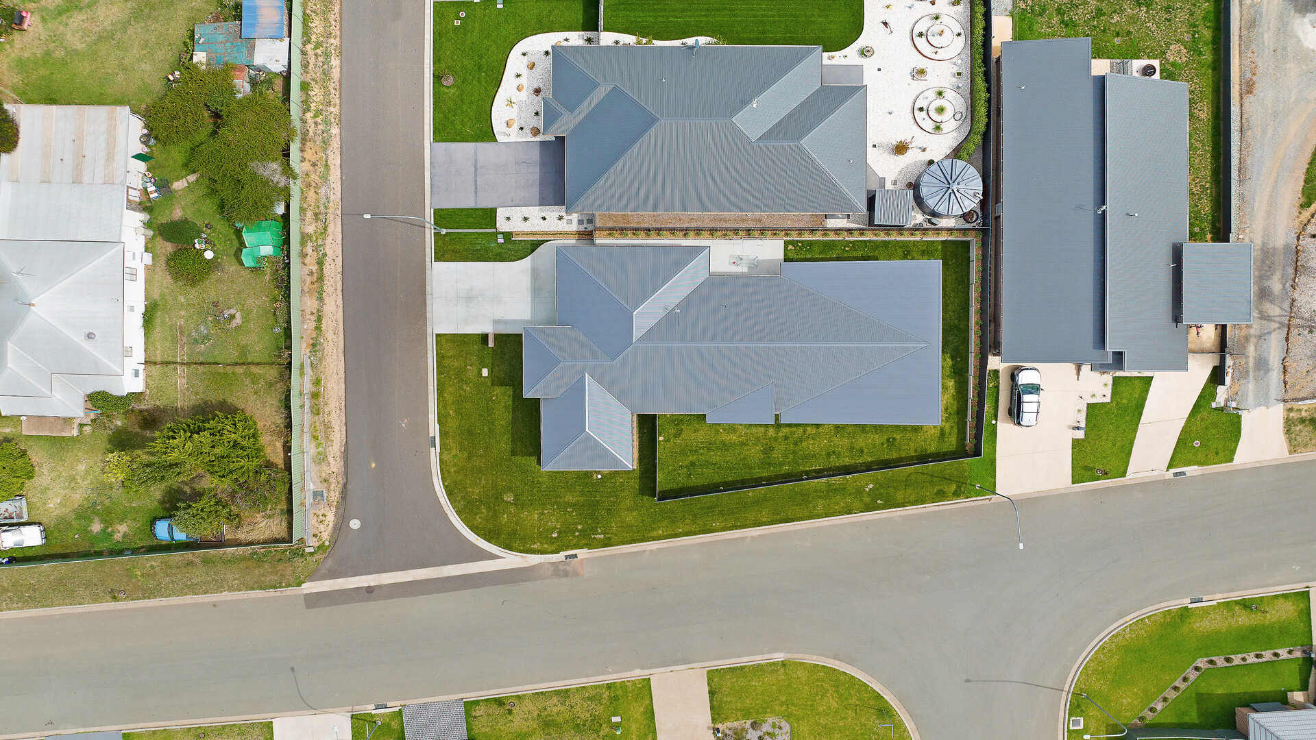 2 Hutchinson Close, Orange NSW 2800 - photo 17
