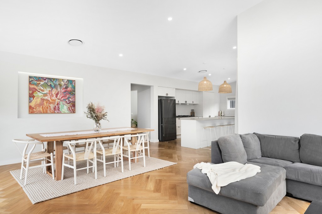 2 Hutchinson Close, Orange NSW 2800 - photo 3