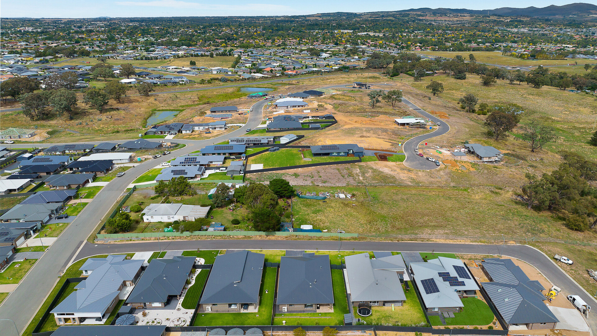 2 Hutchinson Close, Orange NSW 2800 - photo 22