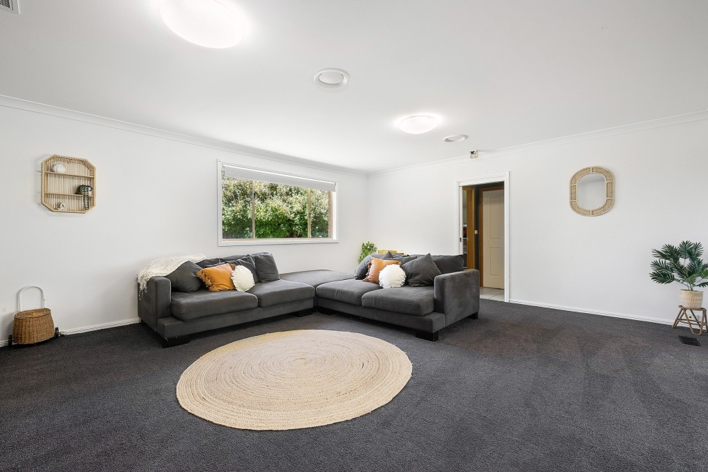 9 Polona Street, Blayney NSW 2799 - photo 6