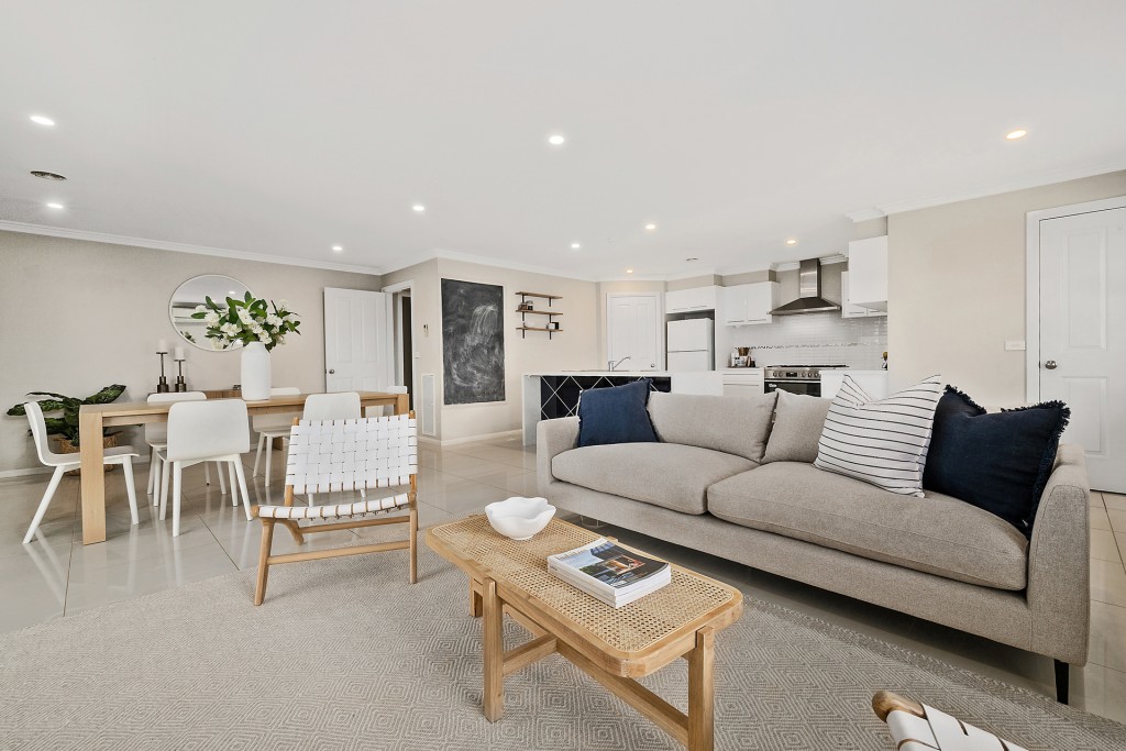 12 McCarron Place, Orange NSW 2800 - photo 2