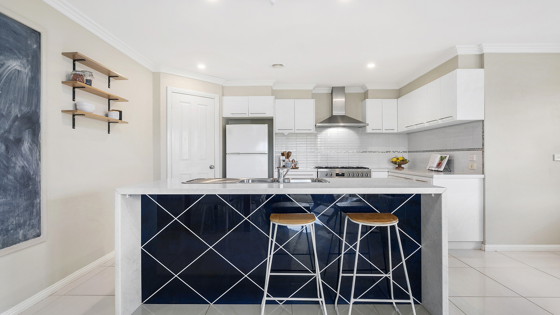 12 McCarron Place, Orange NSW 2800 - photo 6