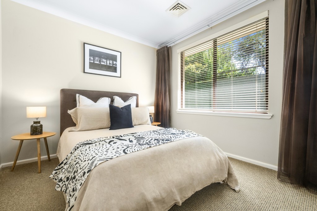 3 Parnoo Place, Orange NSW 2800 - photo 11