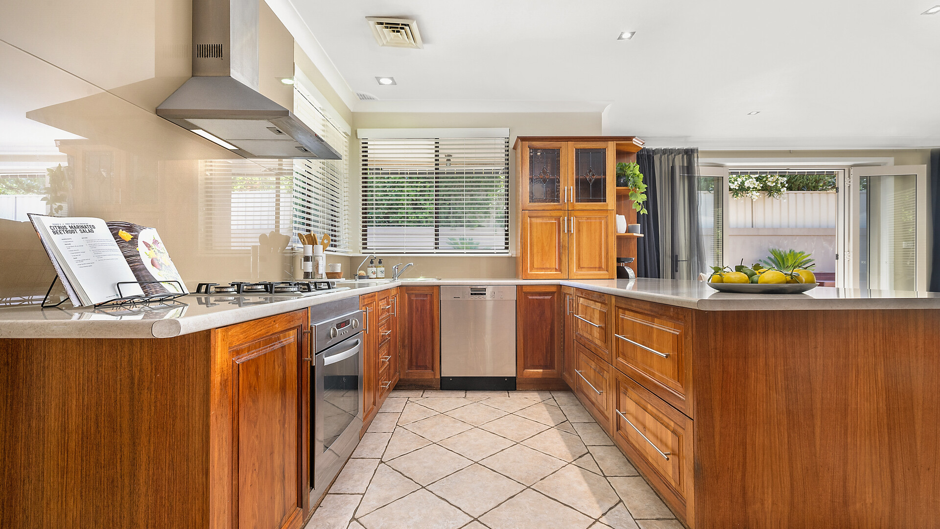 3 Parnoo Place, Orange NSW 2800 - photo 4