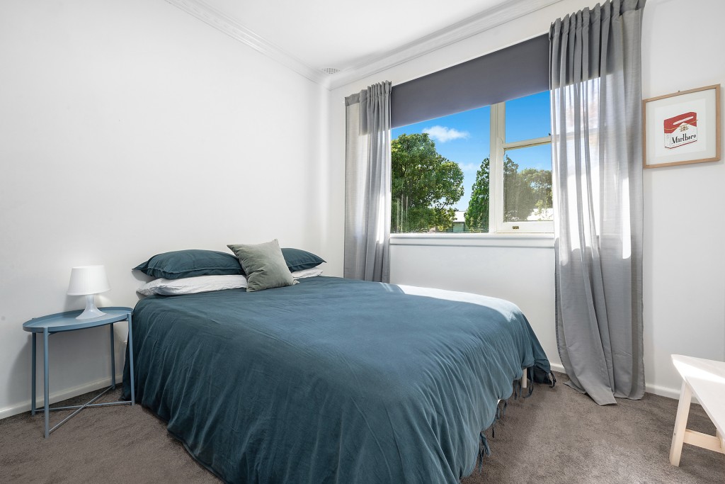 9 Pirinari Place, Orange NSW 2800 - photo 8