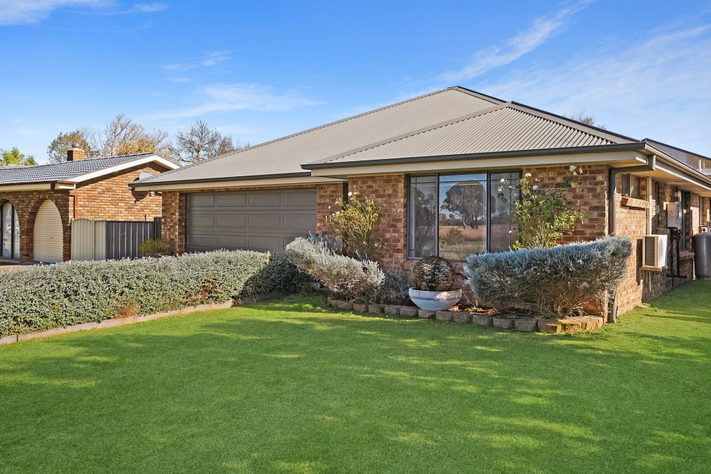 11 Elizabeth Street, Spring Hill NSW 2800 - McGrath Central West