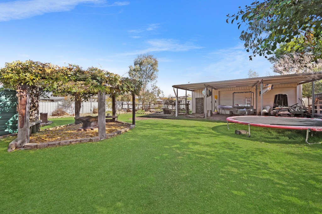11 Elizabeth Street, Spring Hill NSW 2800 - photo 12