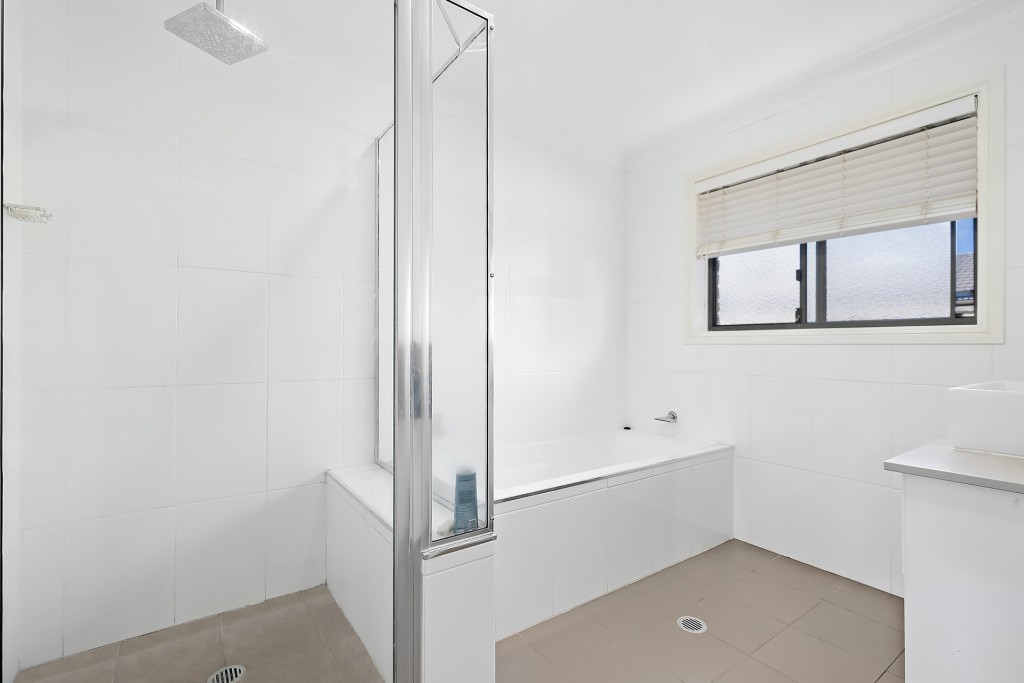 11 Elizabeth Street, Spring Hill NSW 2800 - photo 7