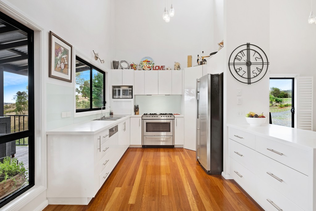 6 Brumbys Run, Orange NSW 2800 - photo 2