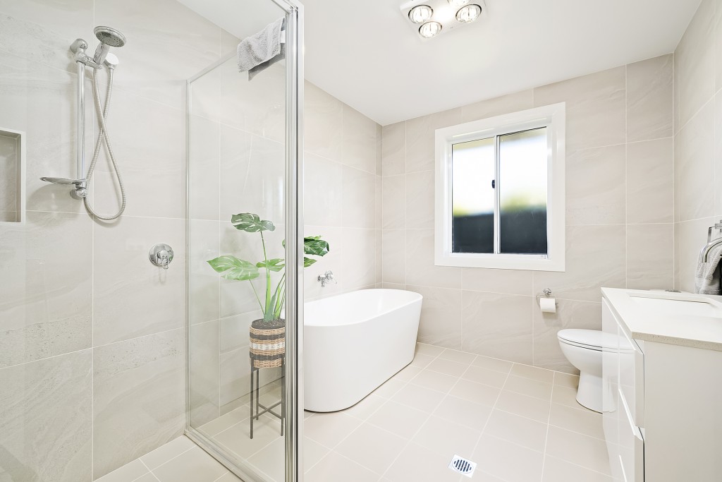 5 Lily Pilly Place, Orange NSW 2800 - photo 4