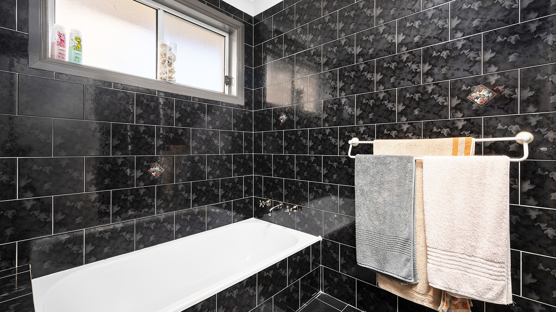 24 Sieben Drive, Orange NSW 2800 - photo 9