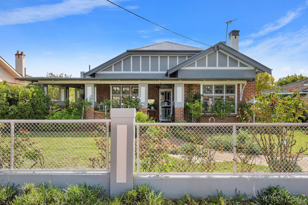 25 Belmore Street, Canowindra NSW 2804 - photo 17