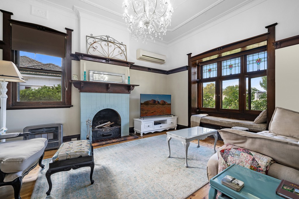 25 Belmore Street, Canowindra NSW 2804 - photo 3