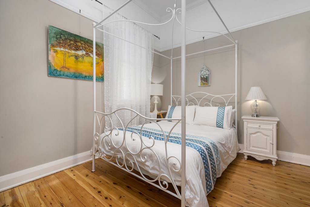 25 Belmore Street, Canowindra NSW 2804 - photo 10