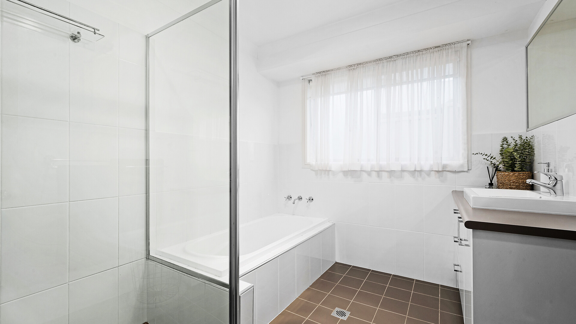 7 Garnet Street, Orange NSW 2800 - photo 9