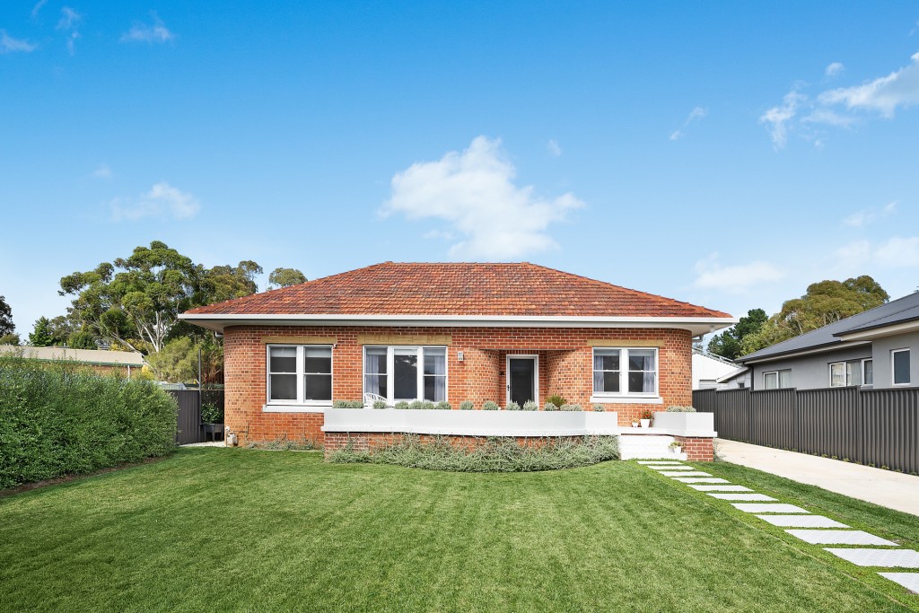 9 Barrett Street, Orange NSW 2800 - McGrath Central West