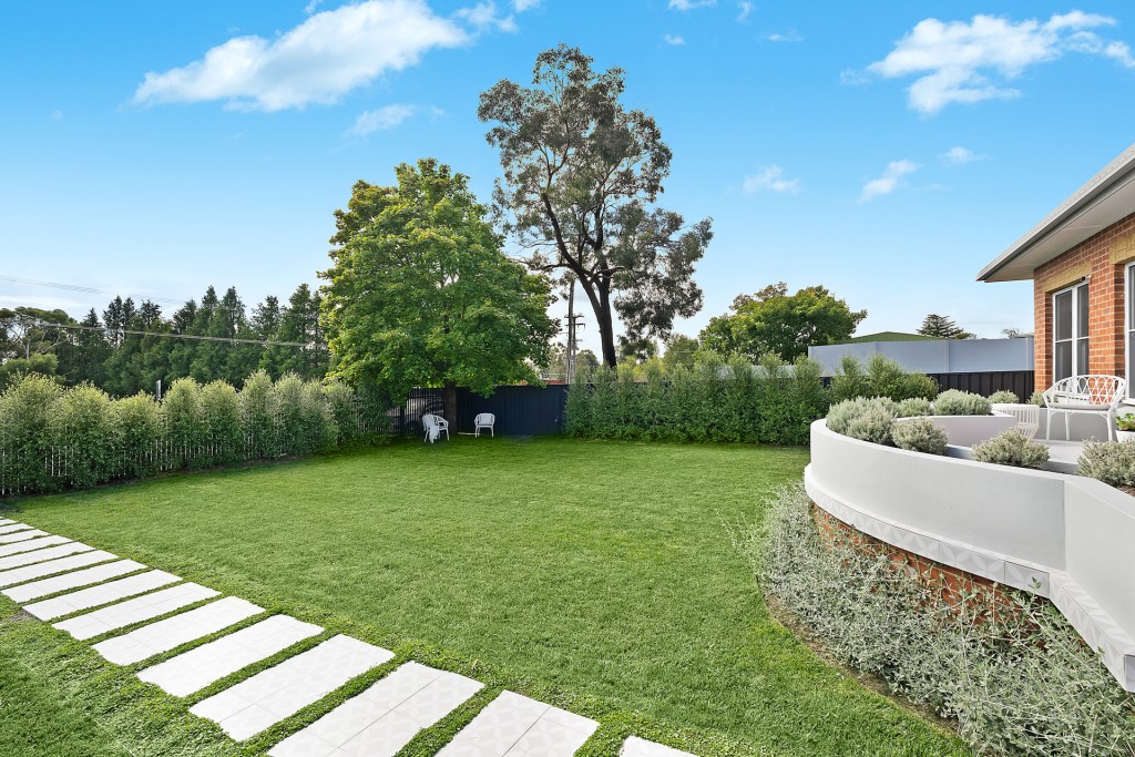9 Barrett Street, Orange NSW 2800 - photo 7