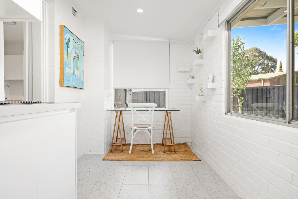 9 Barrett Street, Orange NSW 2800 - photo 8