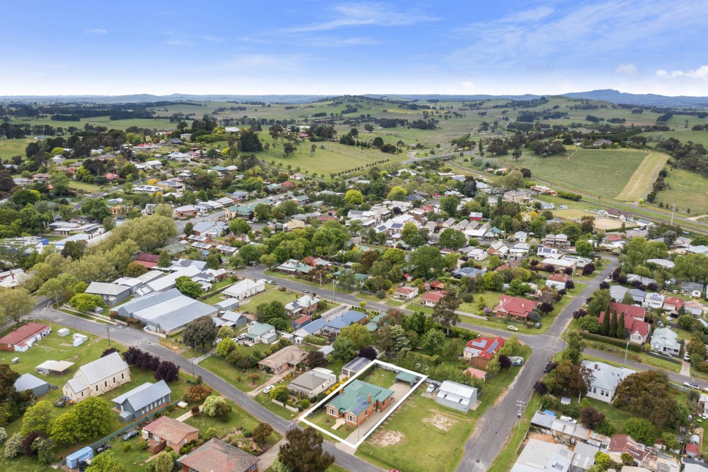 22 Church Street, Millthorpe NSW 2798 - photo 20