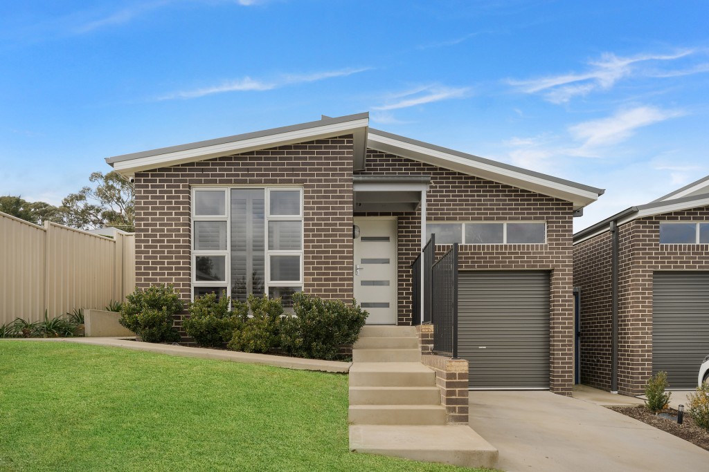 31 Clem Mcfawn Place, Orange NSW 2800 - McGrath Central West