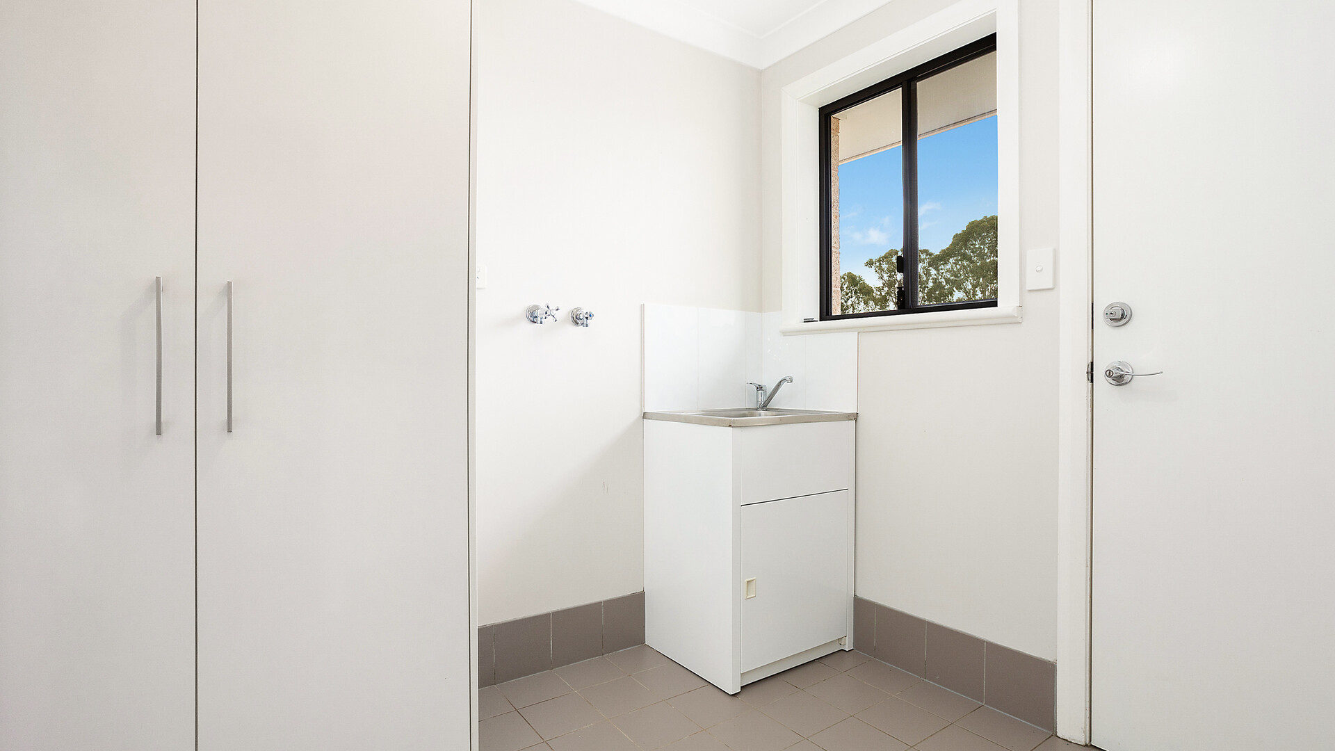 4 Johnston Crescent, Blayney NSW 2799 - photo 13