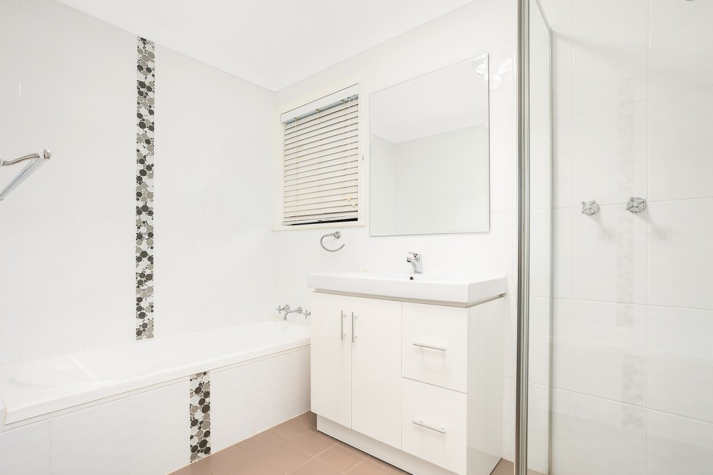 4 Johnston Crescent, Blayney NSW 2799 - photo 14