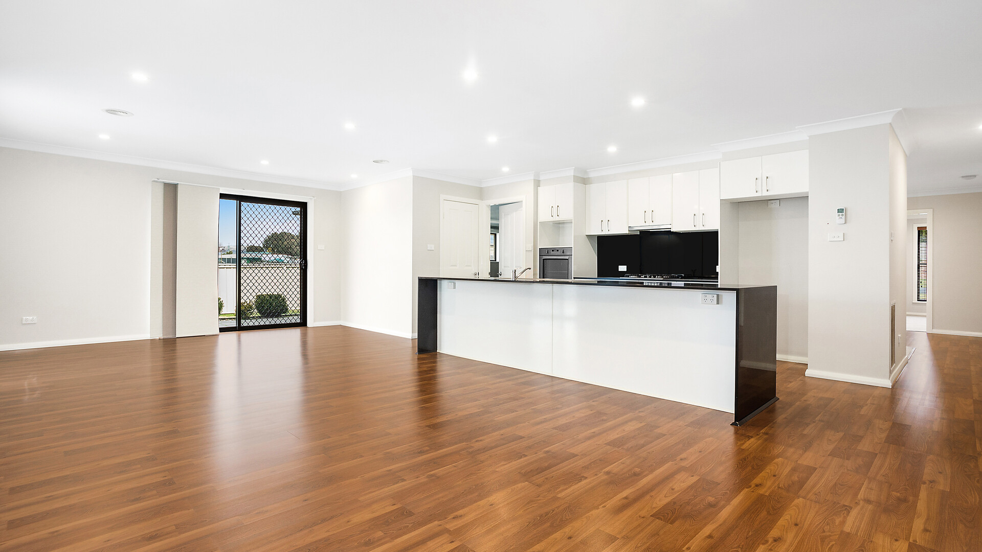 4 Johnston Crescent, Blayney NSW 2799 - photo 5