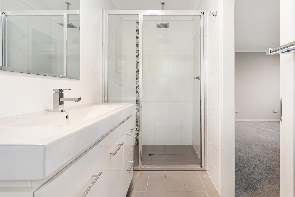 4 Johnston Crescent, Blayney NSW 2799 - photo 9