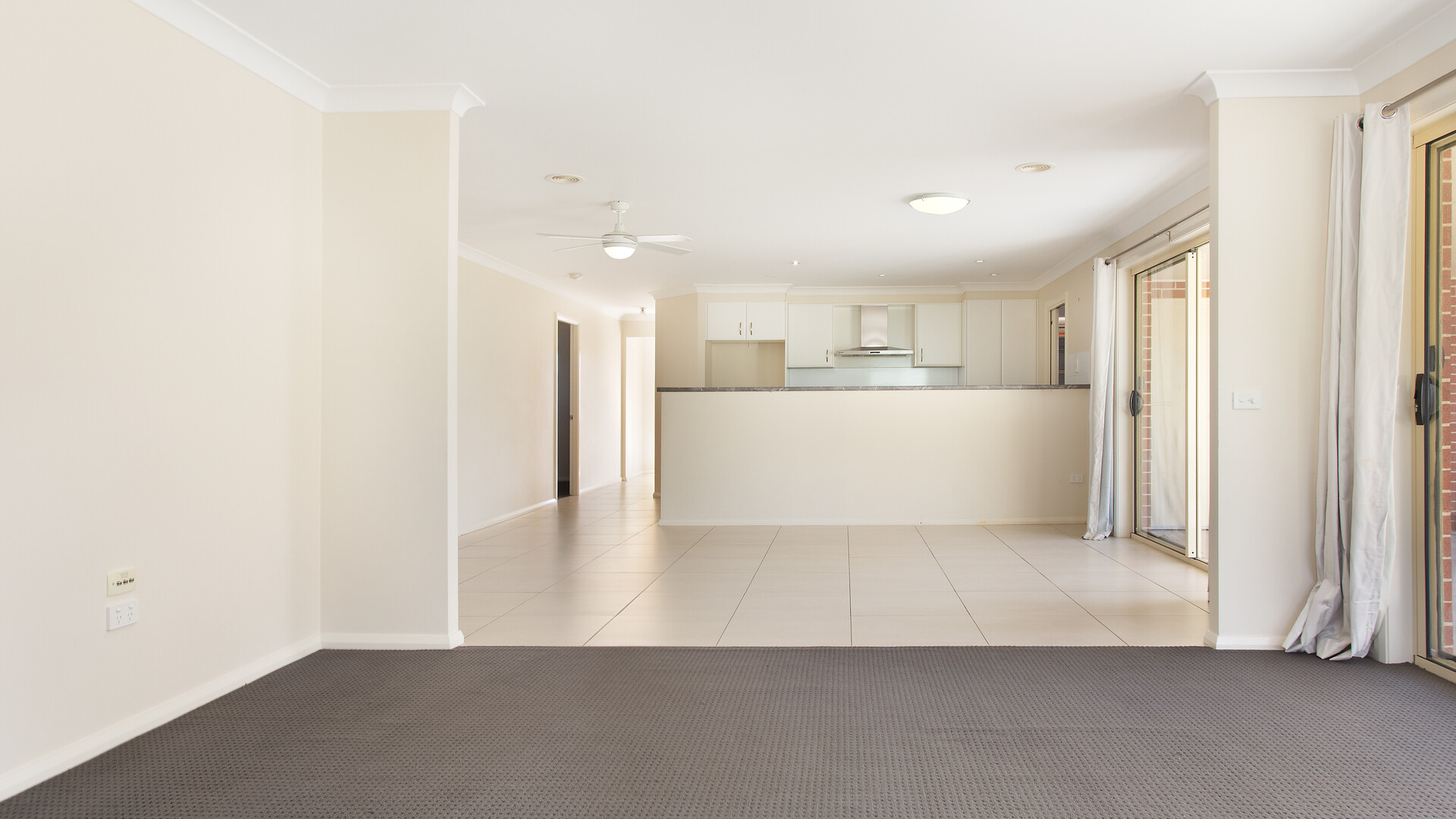 22 Blaxland Drive, Llanarth NSW 2795 - photo 4