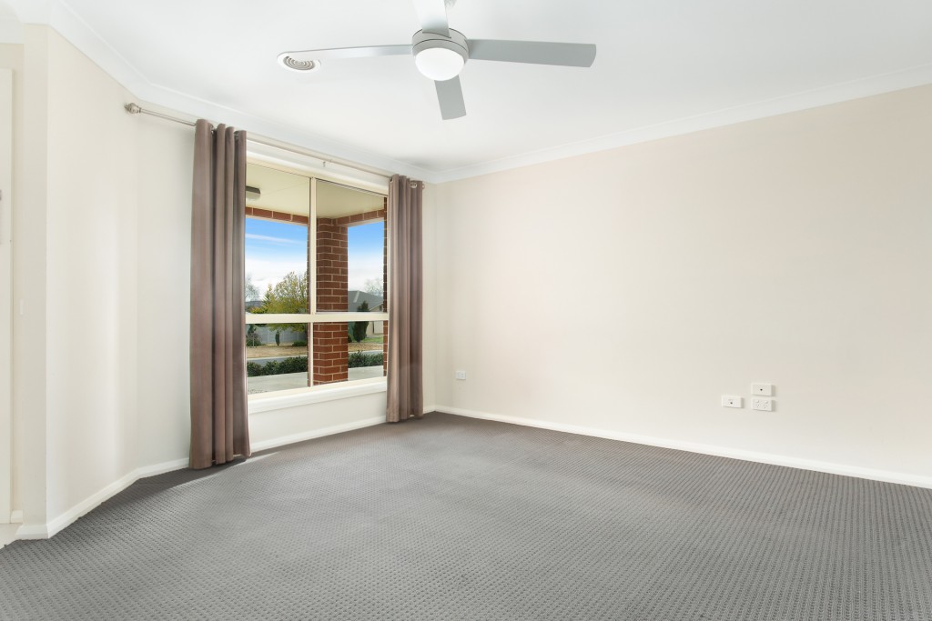 22 Blaxland Drive, Llanarth NSW 2795 - photo 6