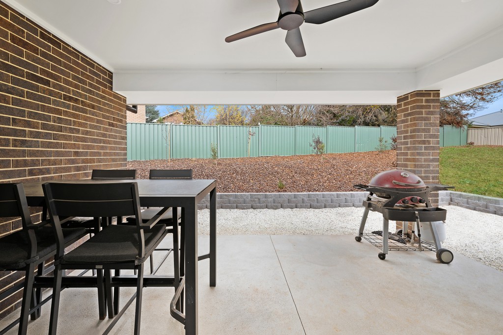 2 Streatfeild Close, Blayney NSW 2799 - photo 12