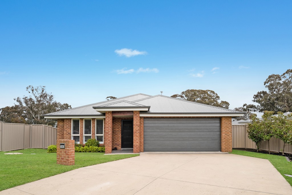 26 Emmaville Street, Orange NSW 2800 - McGrath Central West