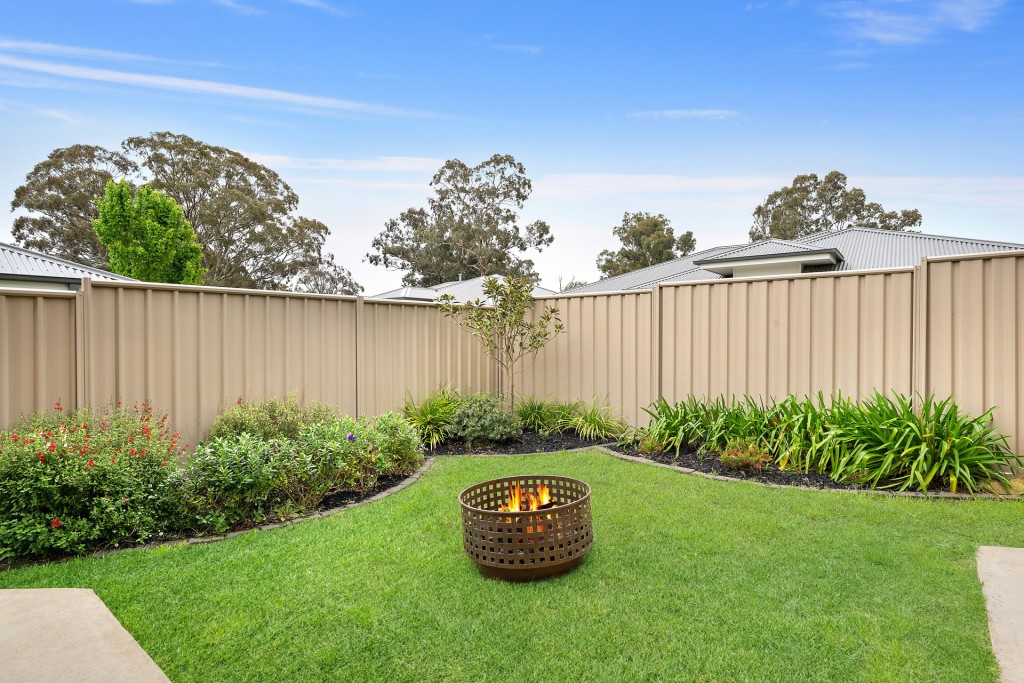 26 Emmaville Street, Orange NSW 2800 - photo 13