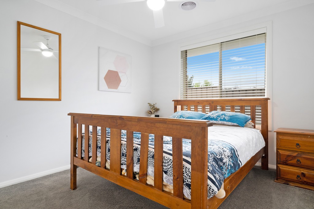 26 Emmaville Street, Orange NSW 2800 - photo 9