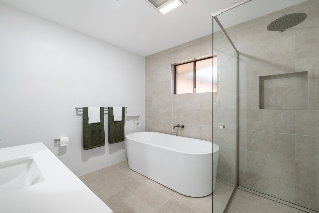 7 Binnari Avenue, Orange NSW 2800 - photo 8
