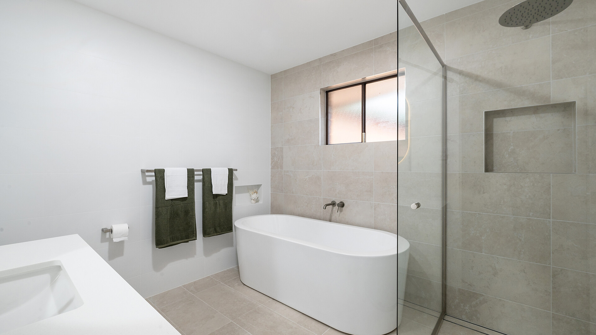 7 Binnari Avenue, Orange NSW 2800 - photo 8
