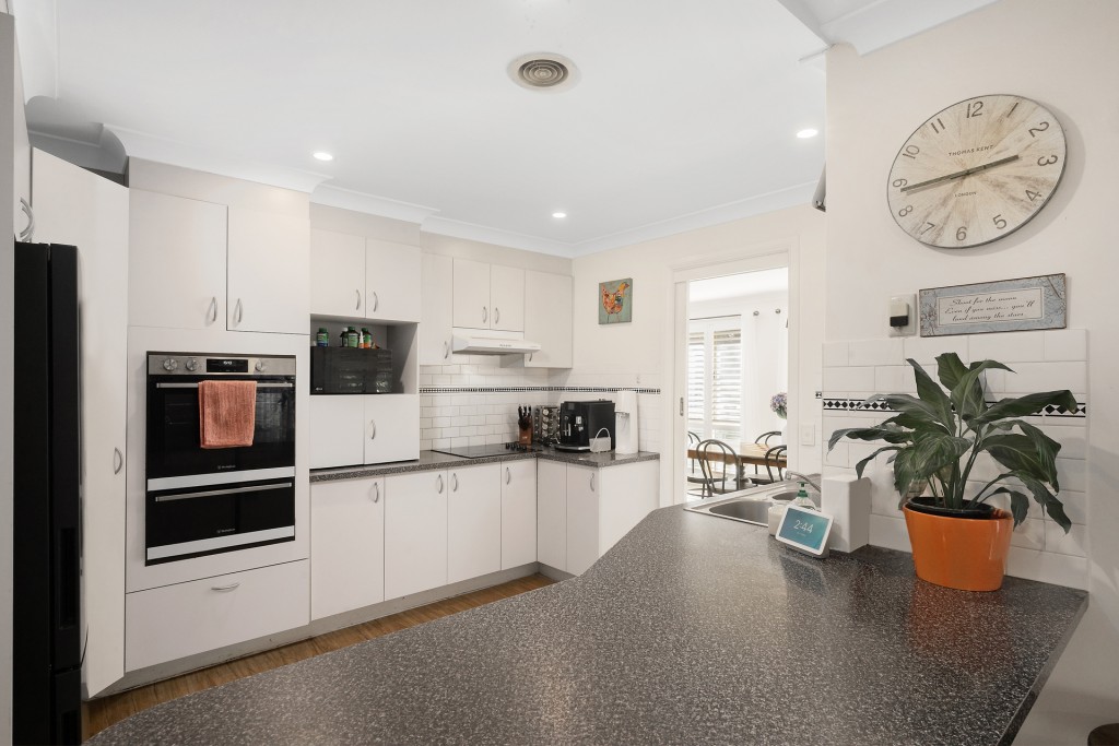7 Anthony Crescent, Orange NSW 2800 - photo 3